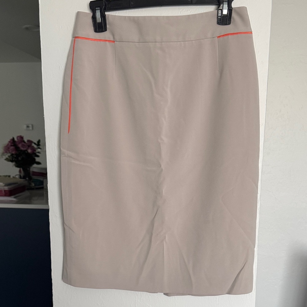 ❤️final price❤️Elie Tahari Beige Pencil Skirt with Orange Trim